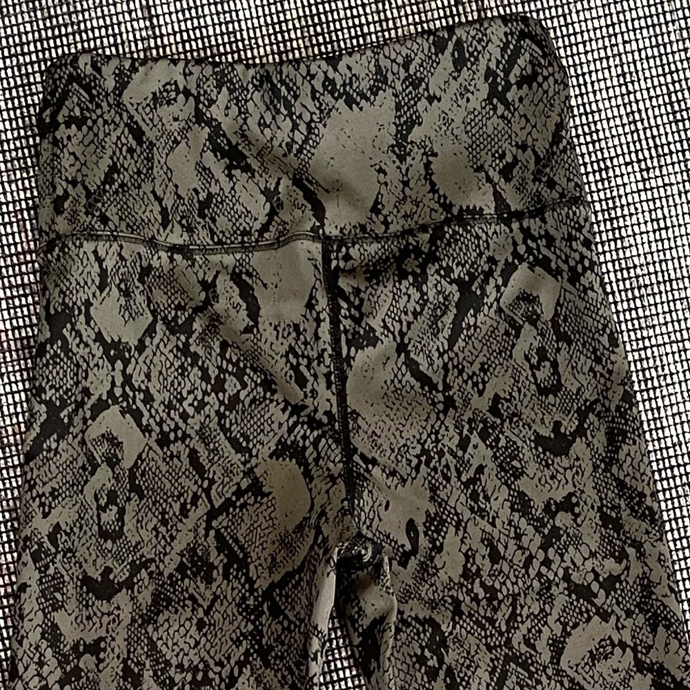 INC International Concepts, snake print leggings, XS,
